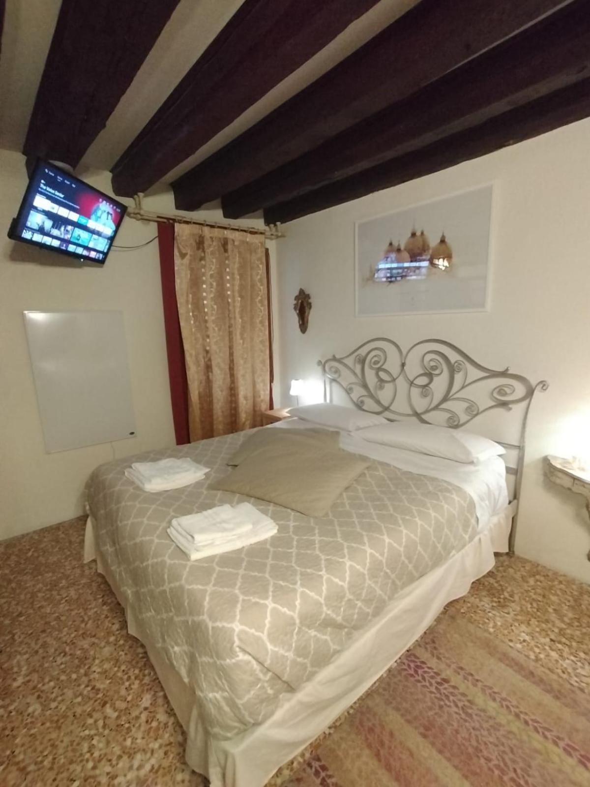 Historical Flat In Cannaregio, Venezia Buitenkant foto