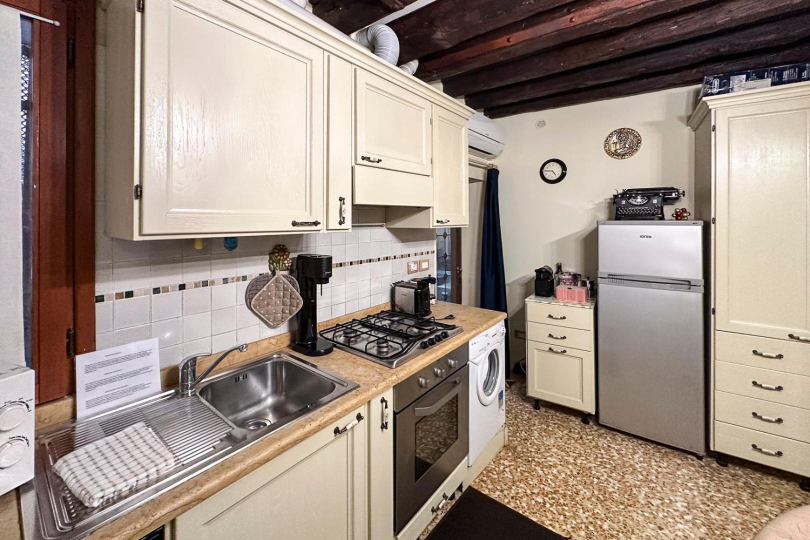 Historical Flat In Cannaregio, Venezia Buitenkant foto